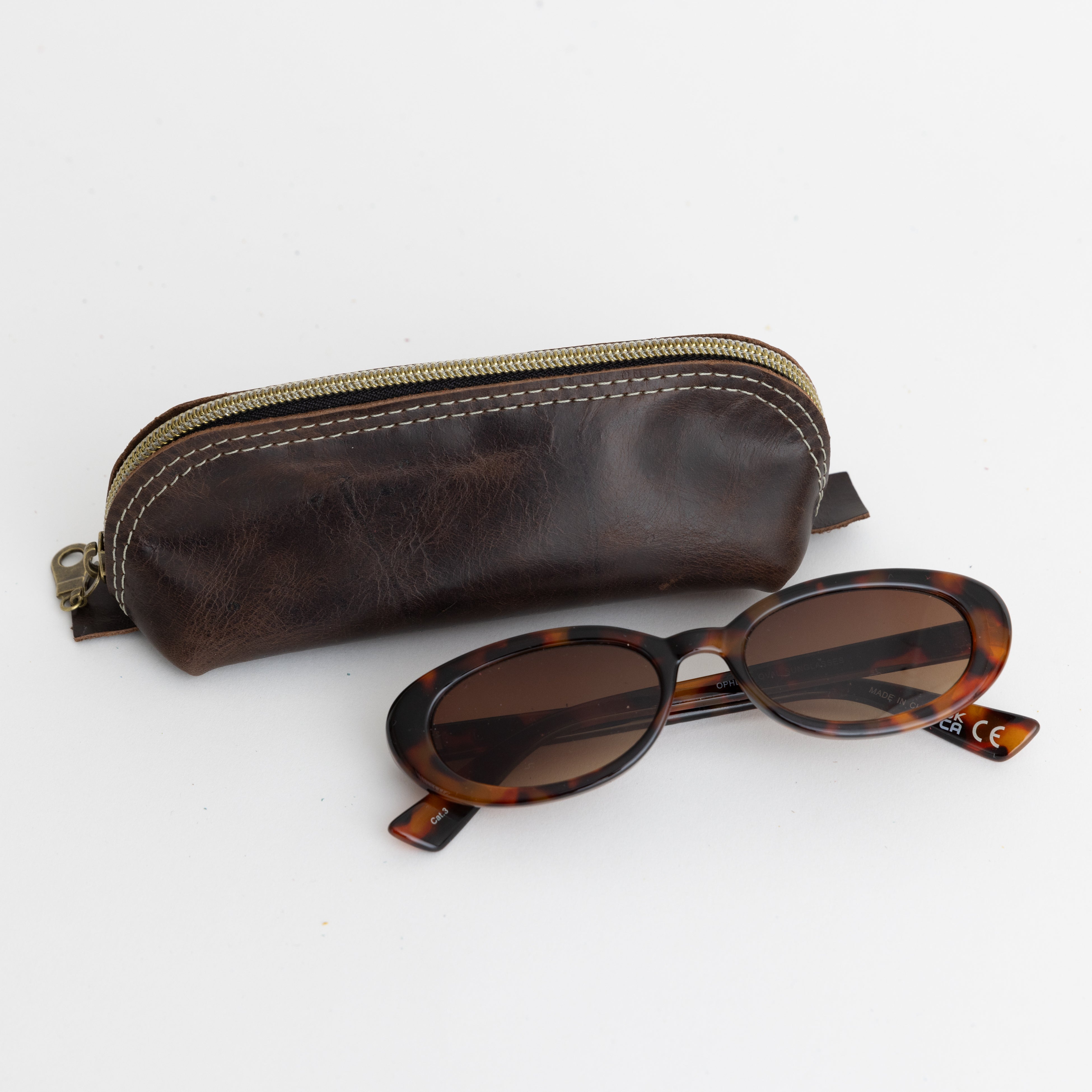 The Shelby pouch