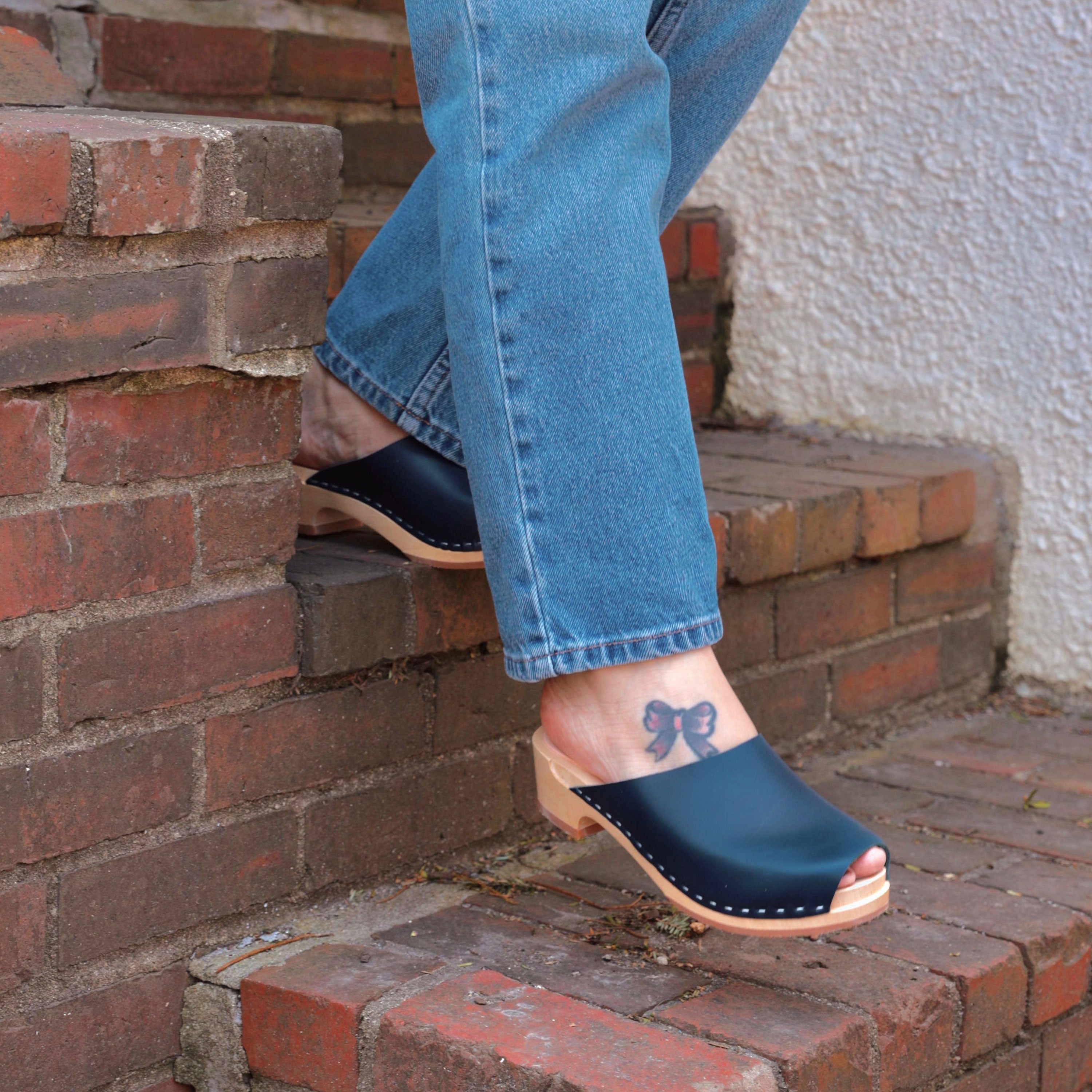 HOLLY | Clog - low base
