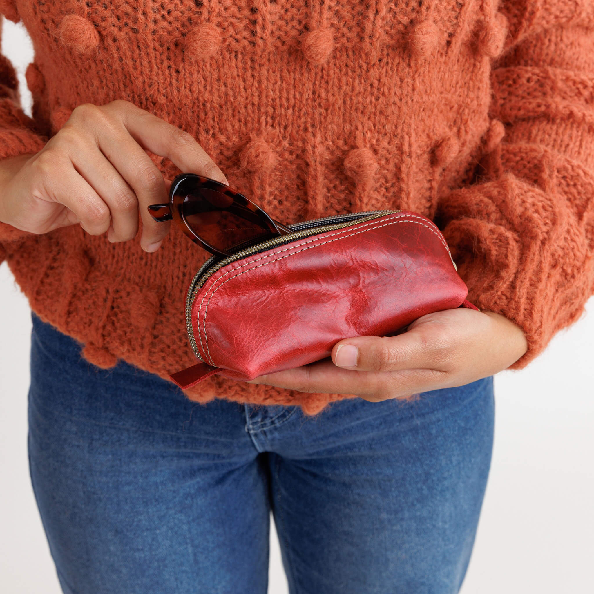 shelby pouch - zipper case - handmade leather - cardinal model view