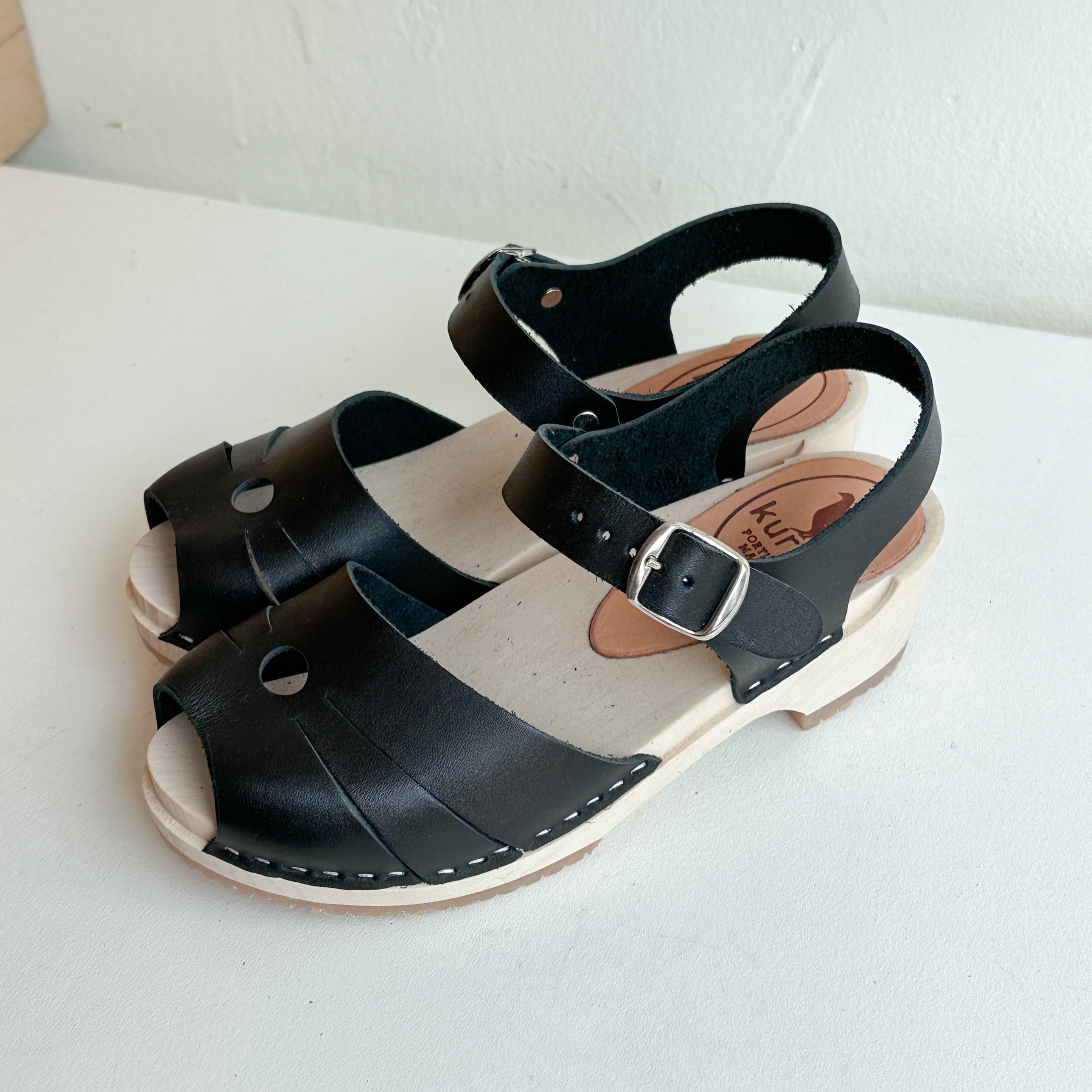 Studio Sale Size 35