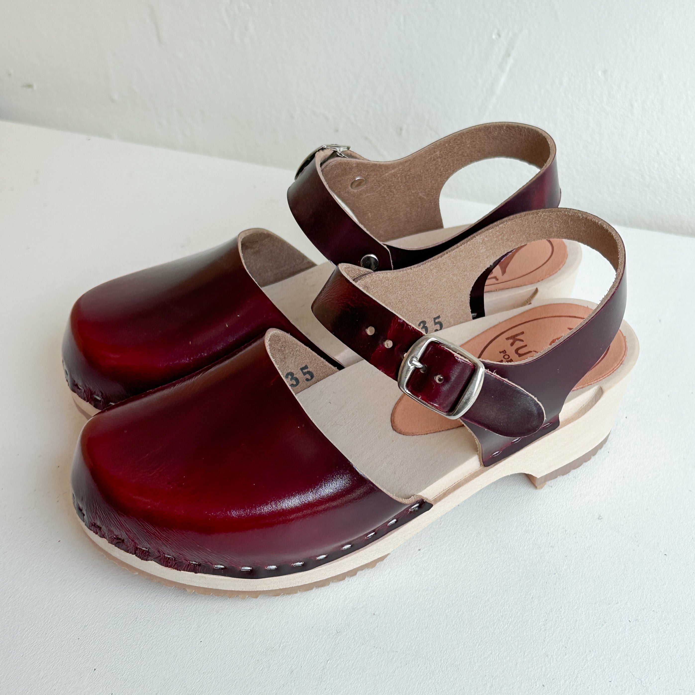 Studio Sale Size 35