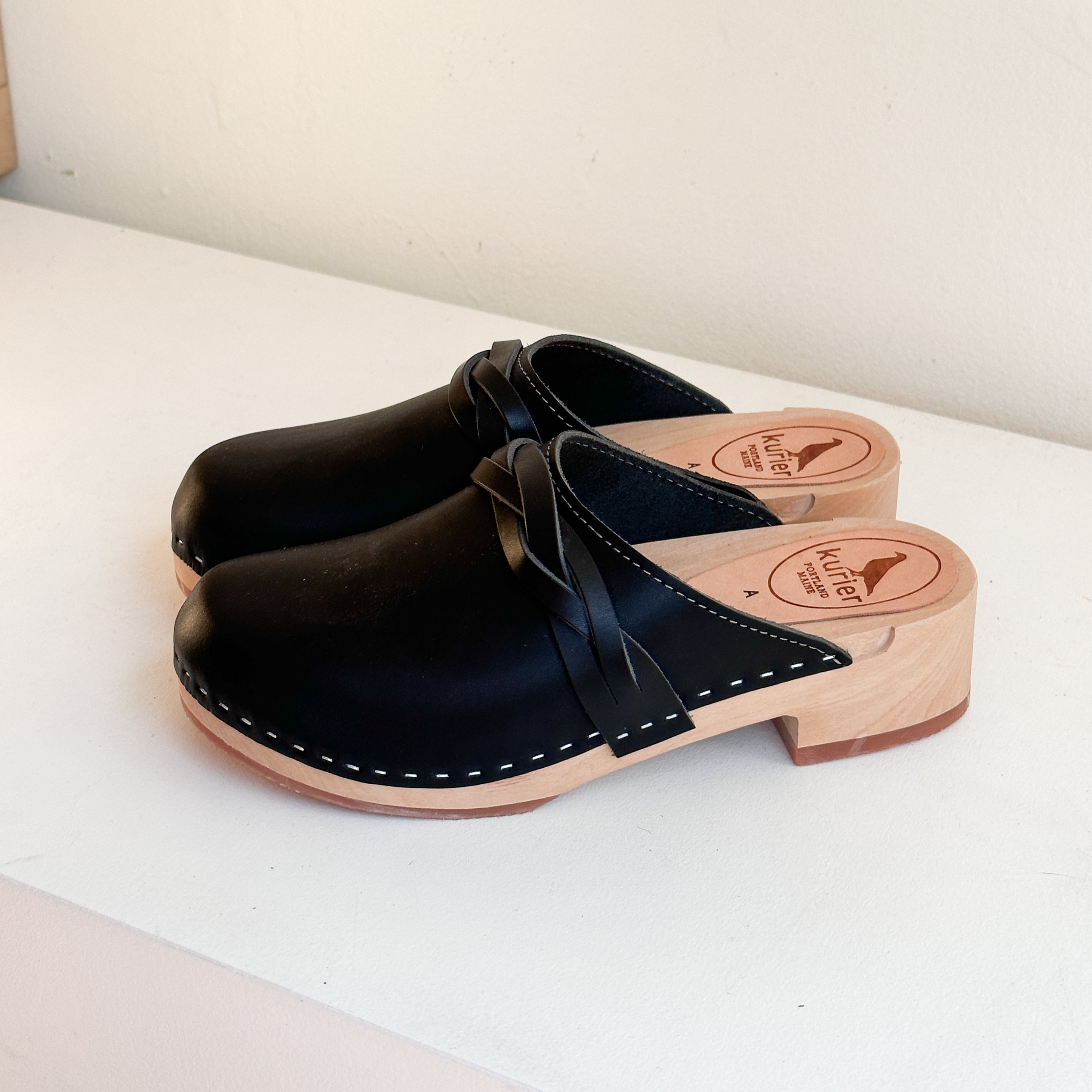 Studio Sale Size 40