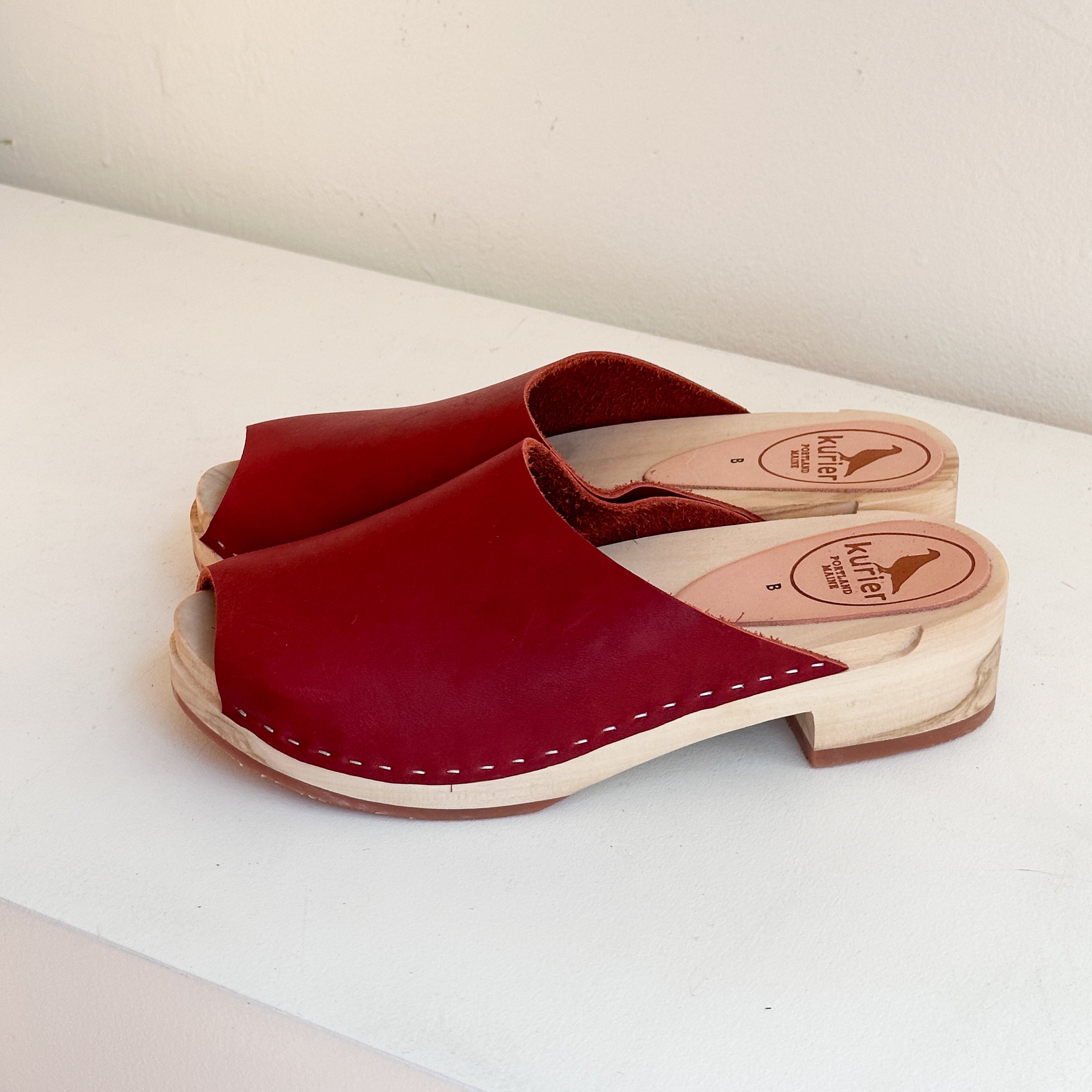 Studio Sale Size 40
