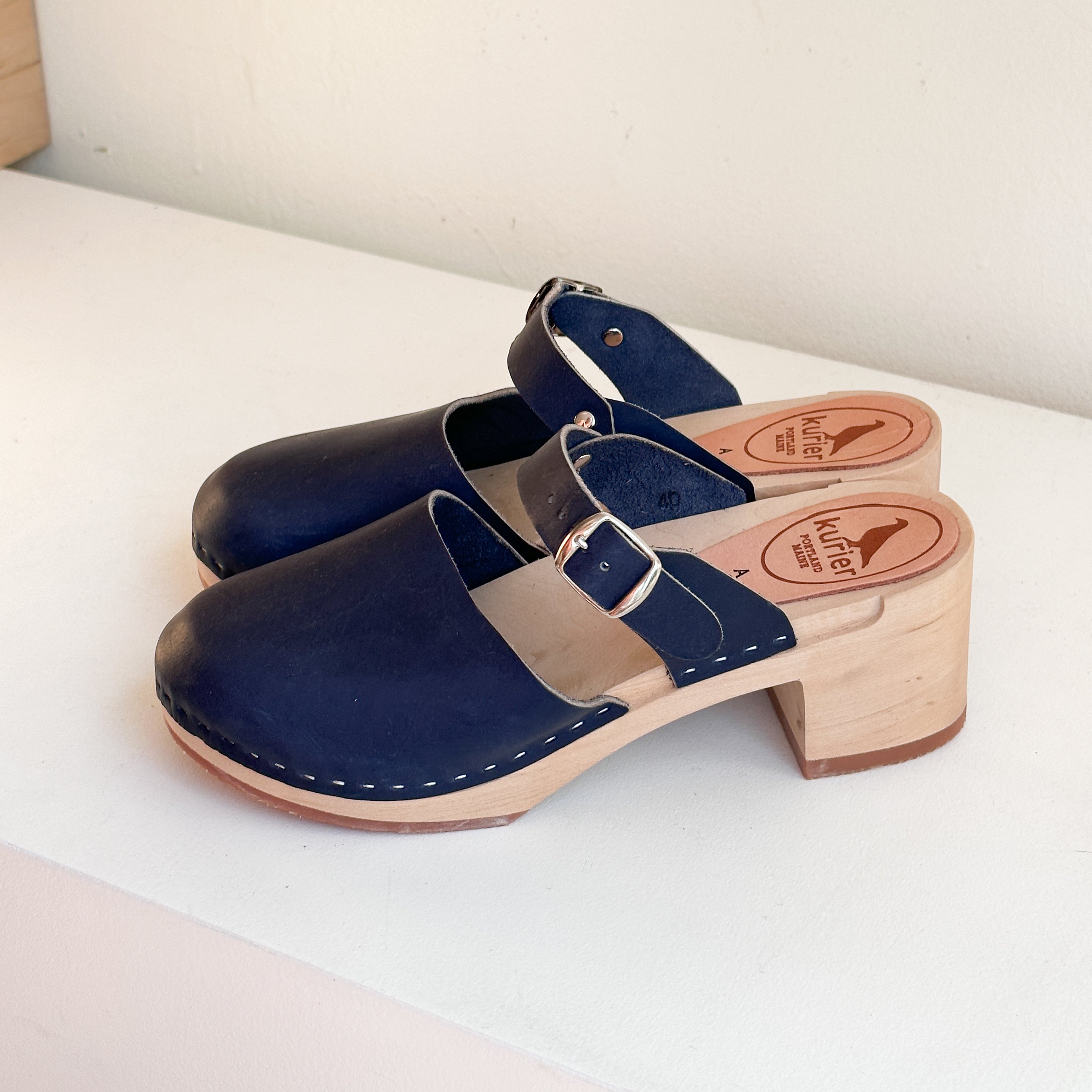 Studio Sale Size 40