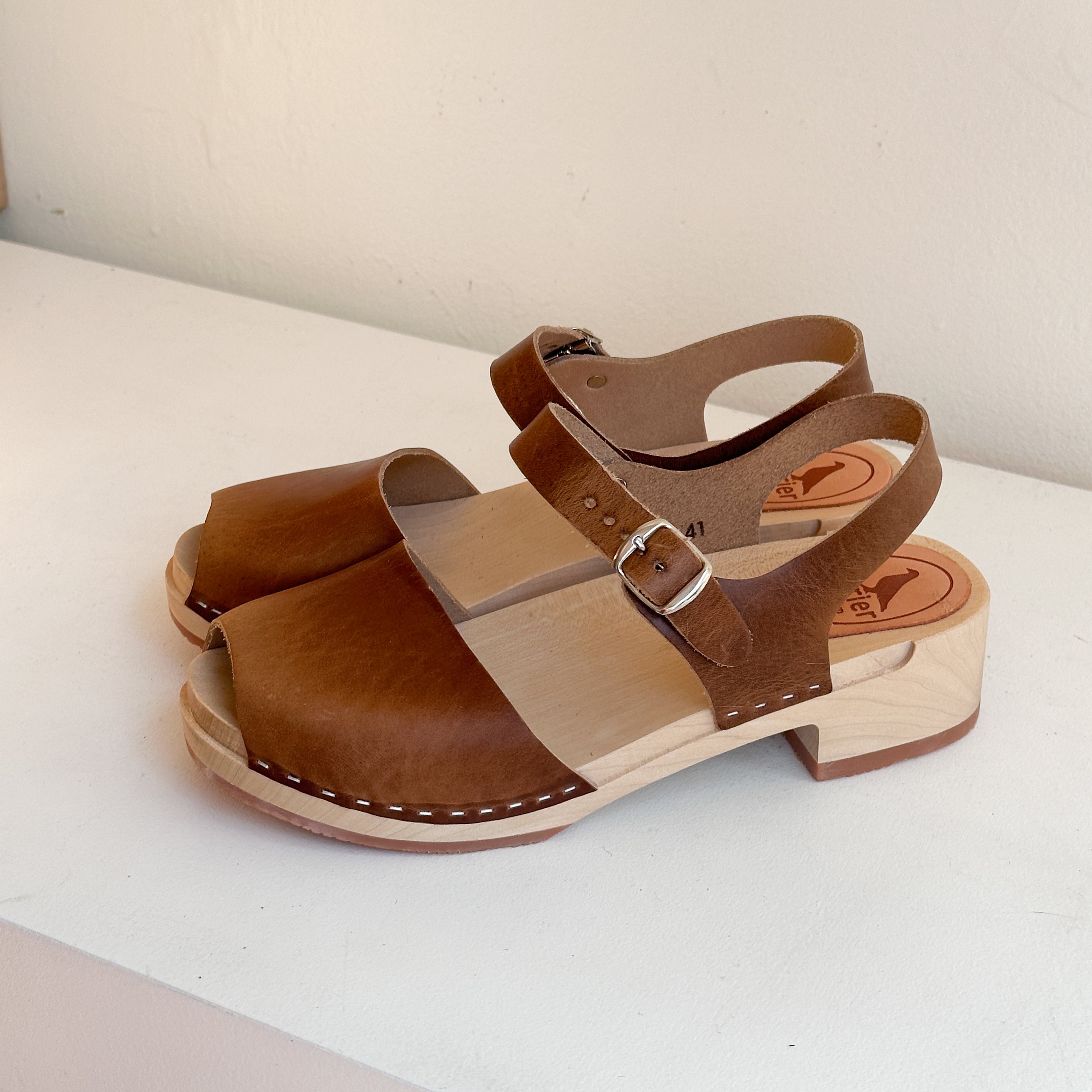 Studio Sale Size 41