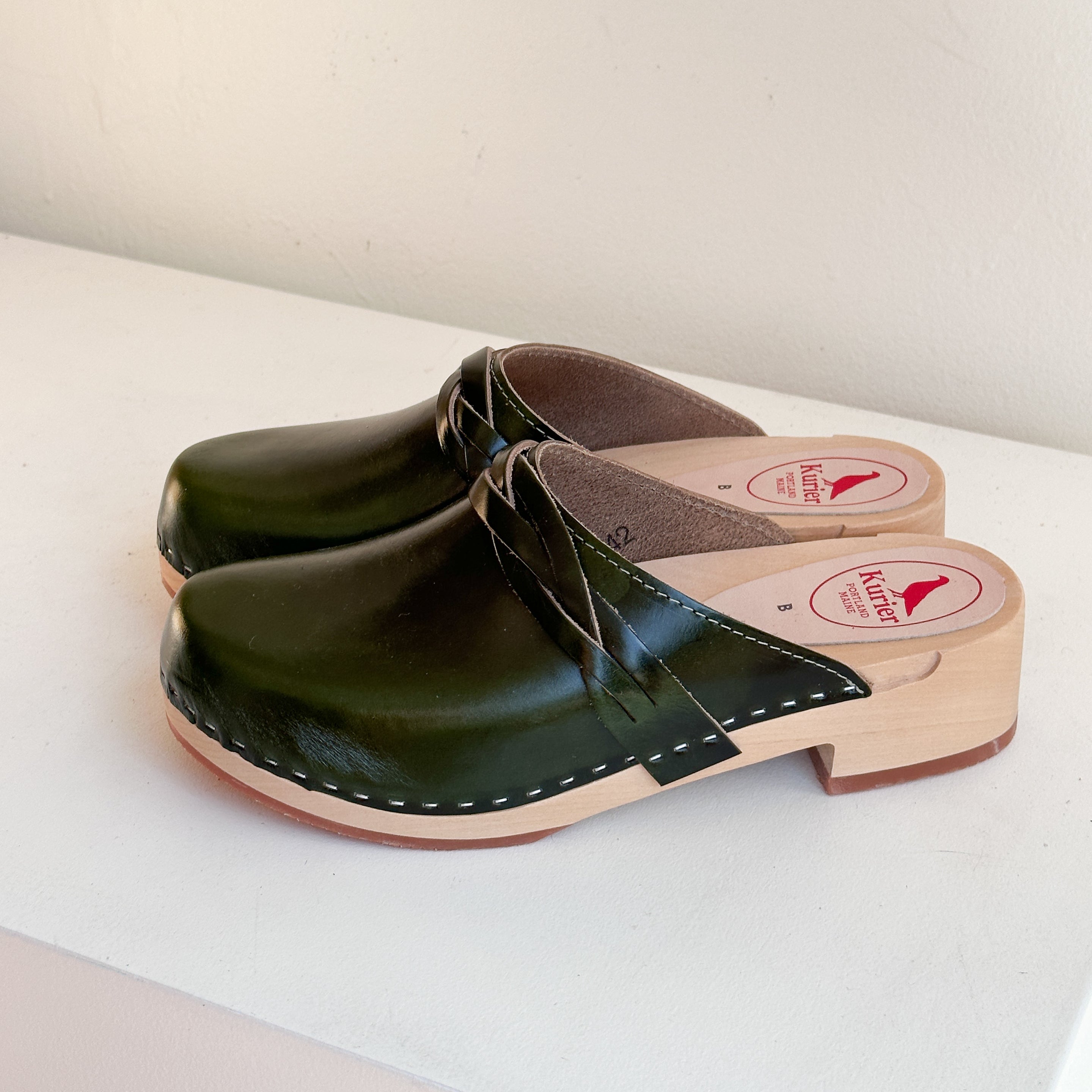 Studio Sale Size 42