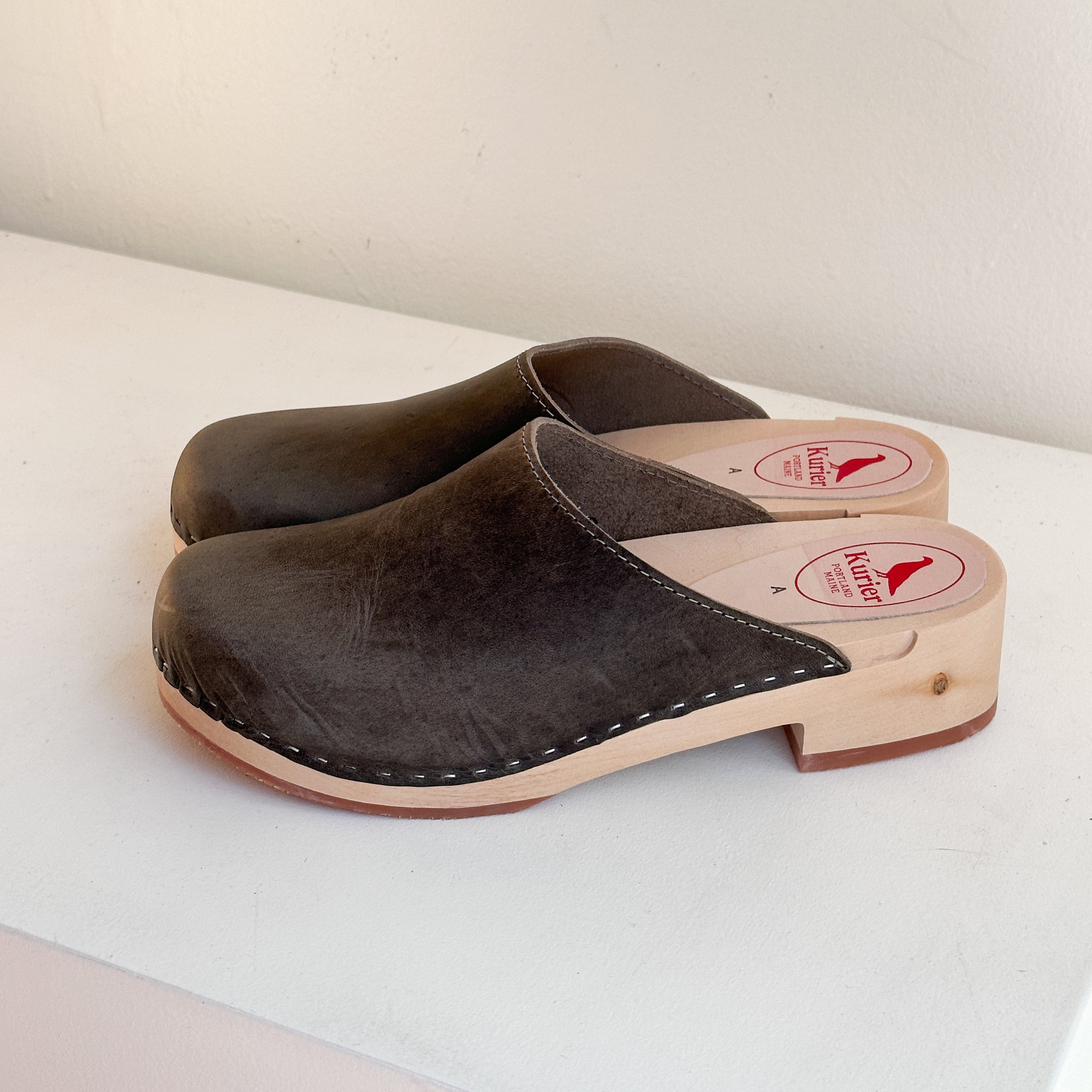 Studio Sale Size 42