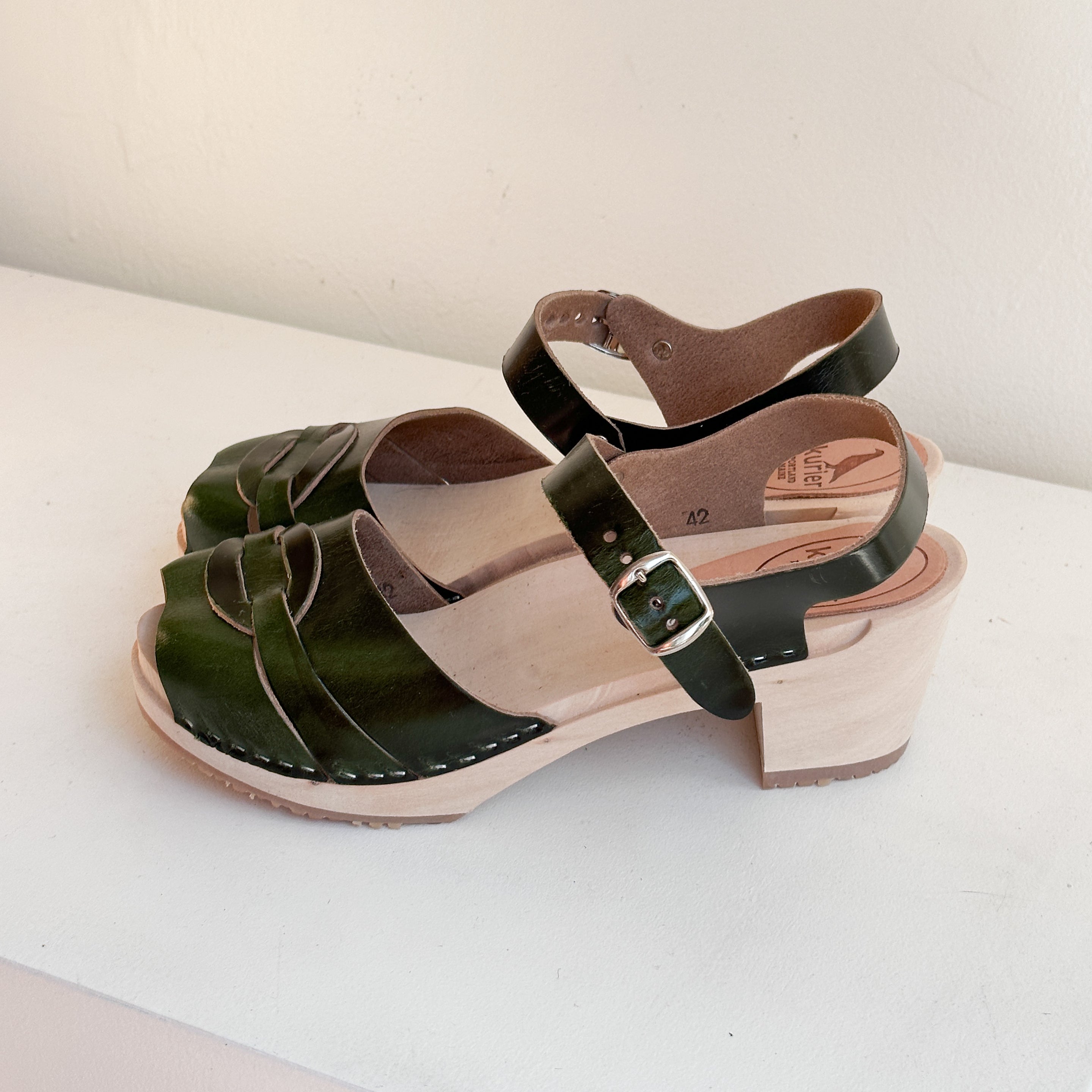 Studio Sale Size 42