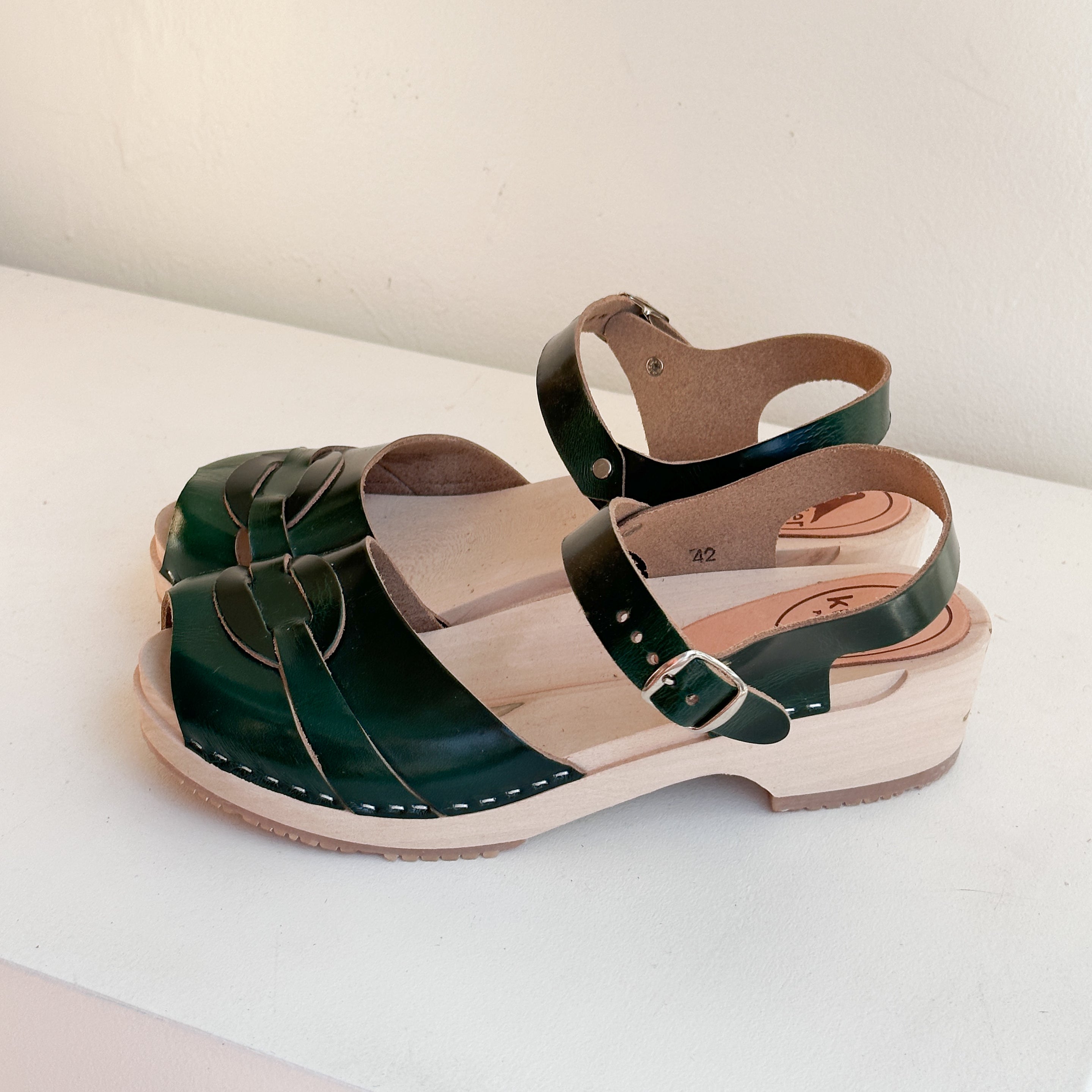Studio Sale Size 42