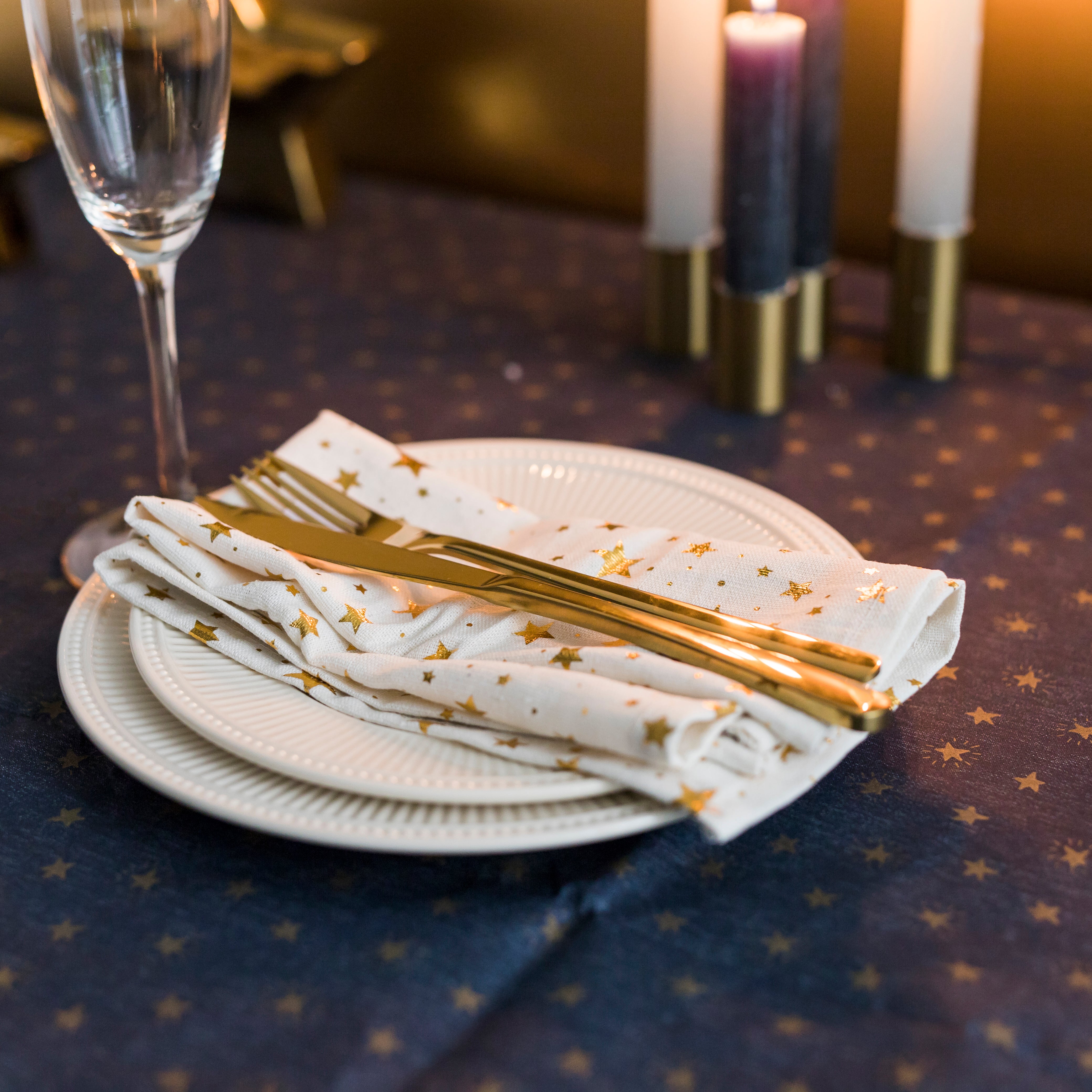 Class: Napkin & Tablecloth Making (Gift Set) Nov 17 & 18 | 6:00-8:00p