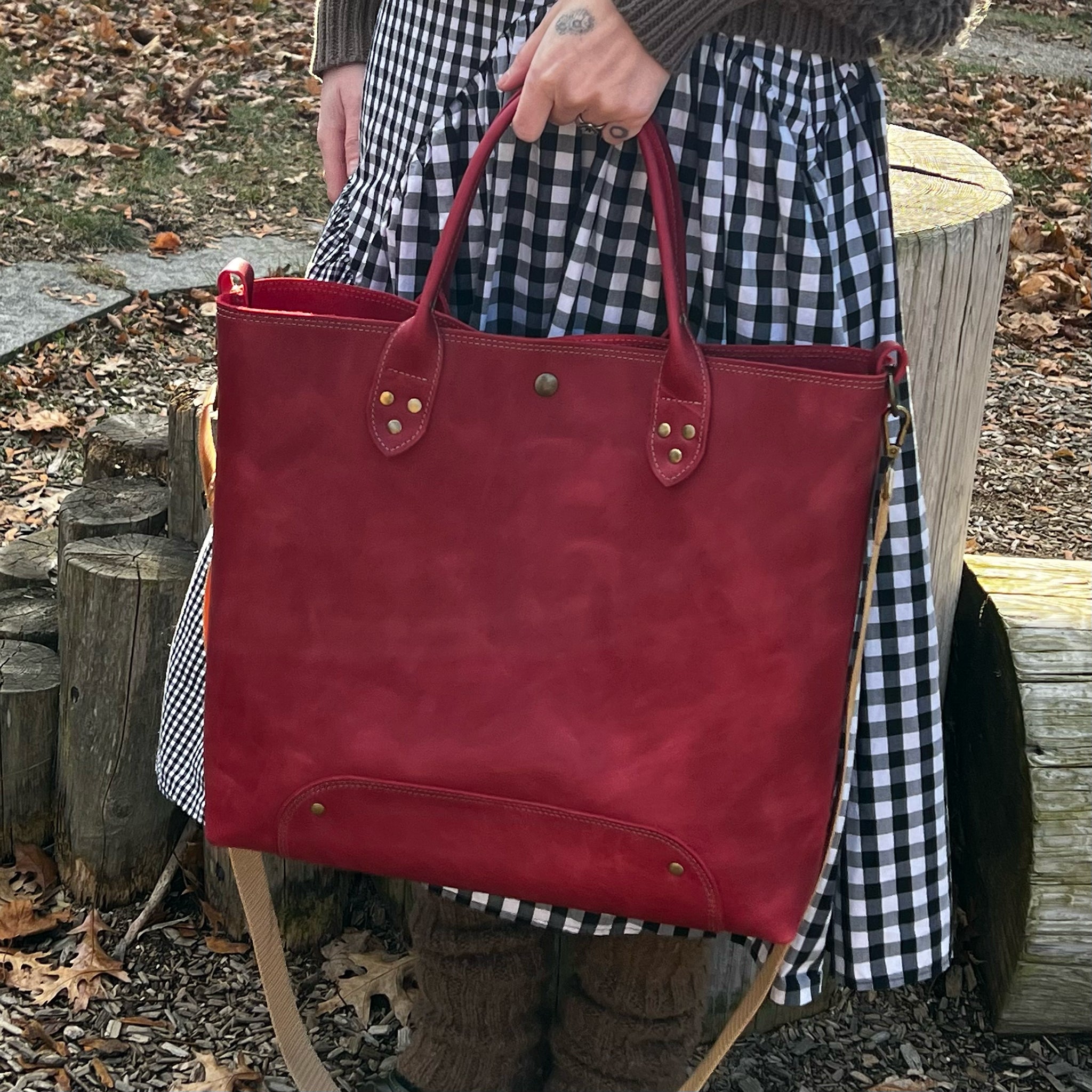 maine tote crossbody travel bag - handmade leather - ruby