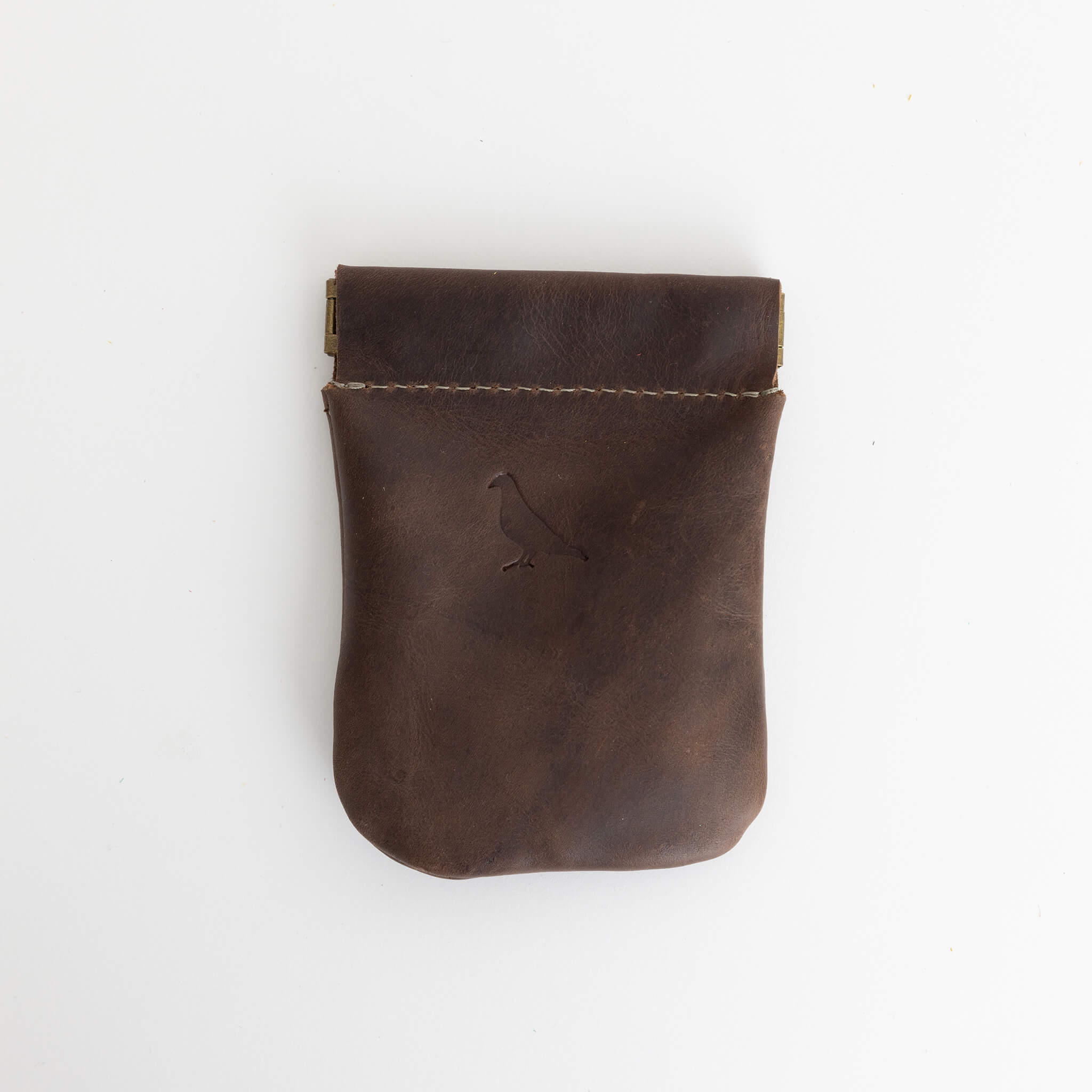 pilu pouch unisex kiss-close pouch - handmade leather - chocolate front view