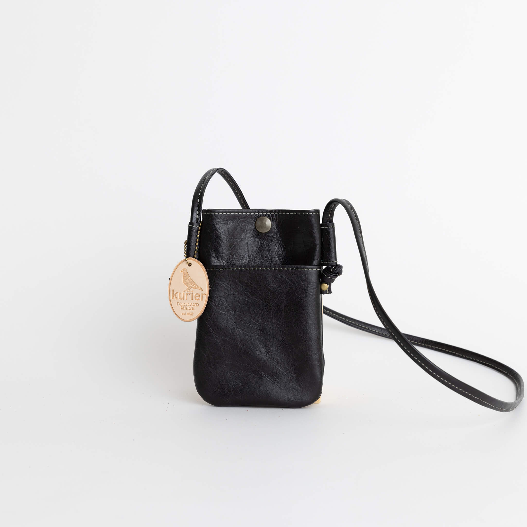 thompson crossbody pouch - handmade leather - black front view